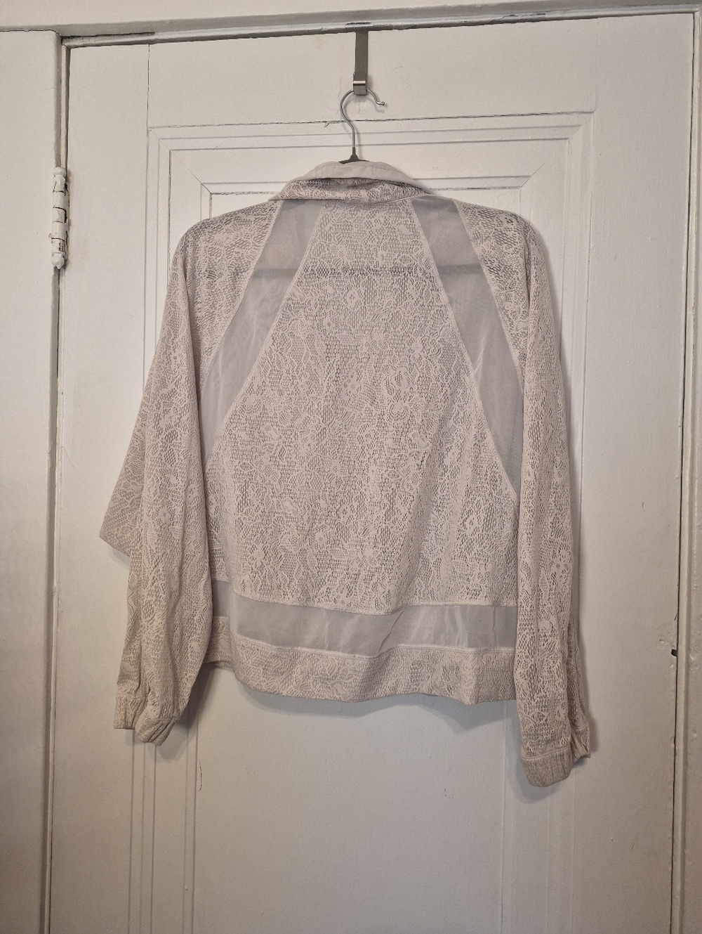 Lululemon In Depth Lace Jacket Size 8 - Picture 3 of 6